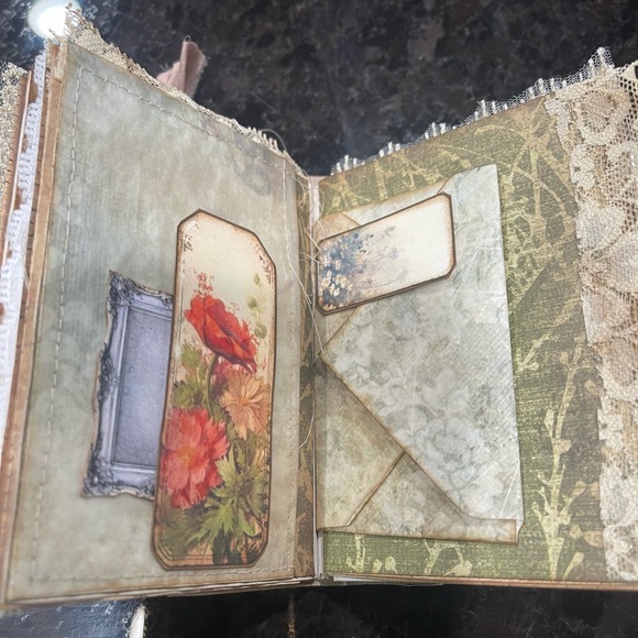 Mini junk journal - Picture 7 of 13